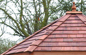 SHEDS xx - Cedar shingle roof