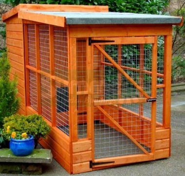 Pent Dog Kennel and Run 205 - Shiplap, Fitted Free